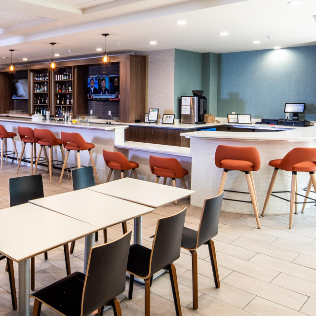 Luksuzno pohištvo za komercialne restavracije Conrad Premium